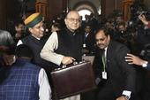 Jaitley presents "futuristic" Budget...